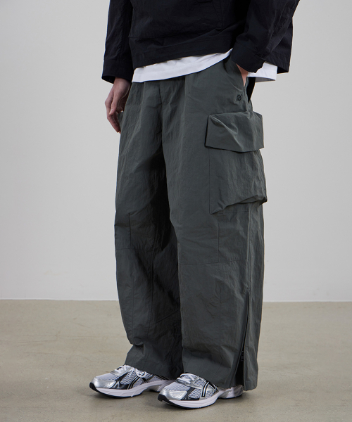 Nylon Ankle Zipped Cargo Pants - GRAY