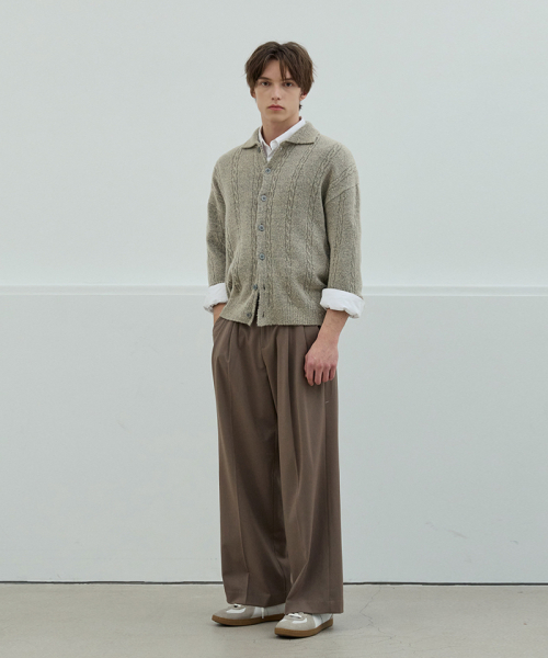 Мягкий вязаный кардиган с косами и воротником Beige