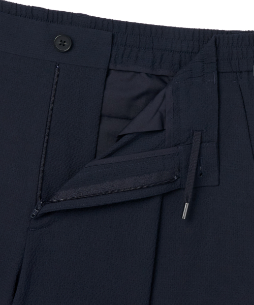 Сирсакер one-tuck широкие шорты на резинке [Navy]