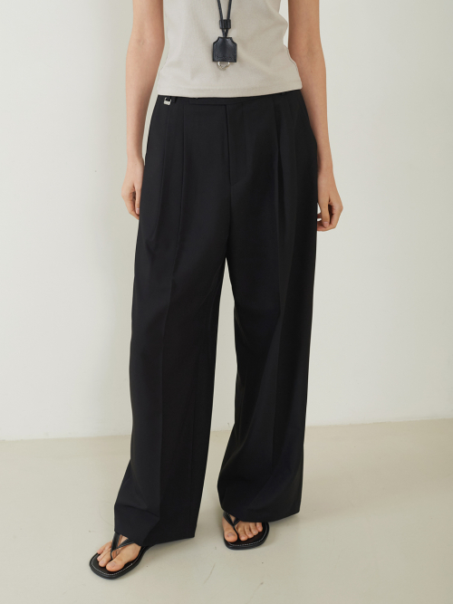 Classic Double-Pleated Slacks чёрный