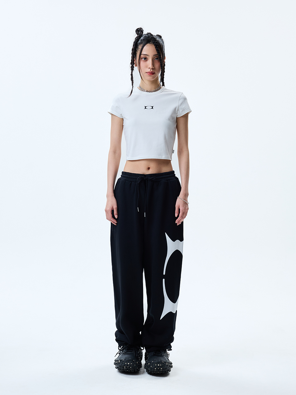 CRITIC★韓国大人気★男女兼用★OG WORMHOLE LOGO PANTS MUSINSA | CRITIC OG WORMHOLE LOGO PANTS BLACK