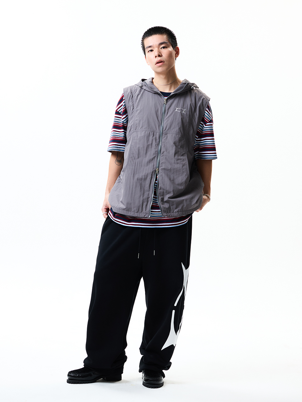 CRITIC★韓国大人気★男女兼用★OG WORMHOLE LOGO PANTS MUSINSA | CRITIC OG WORMHOLE LOGO PANTS BLACK