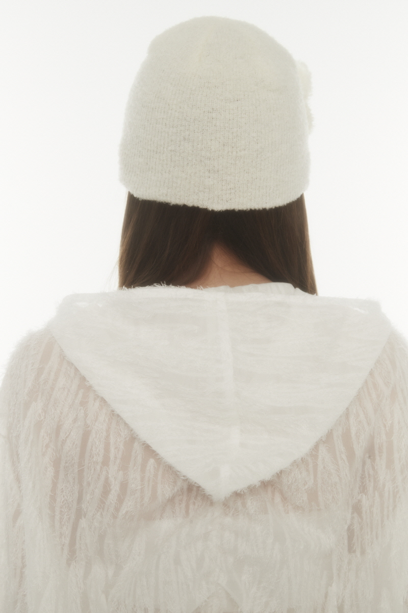 MUSINSA公式 | MIDNIGHT MOVE rose beanie (ivory)
