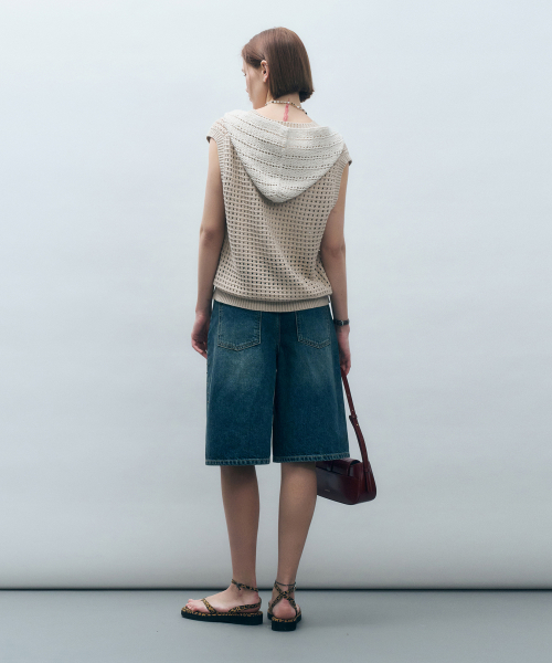 Вязаный жилет с V-вырезом в перфорацию Beige MDKT106BEIGE