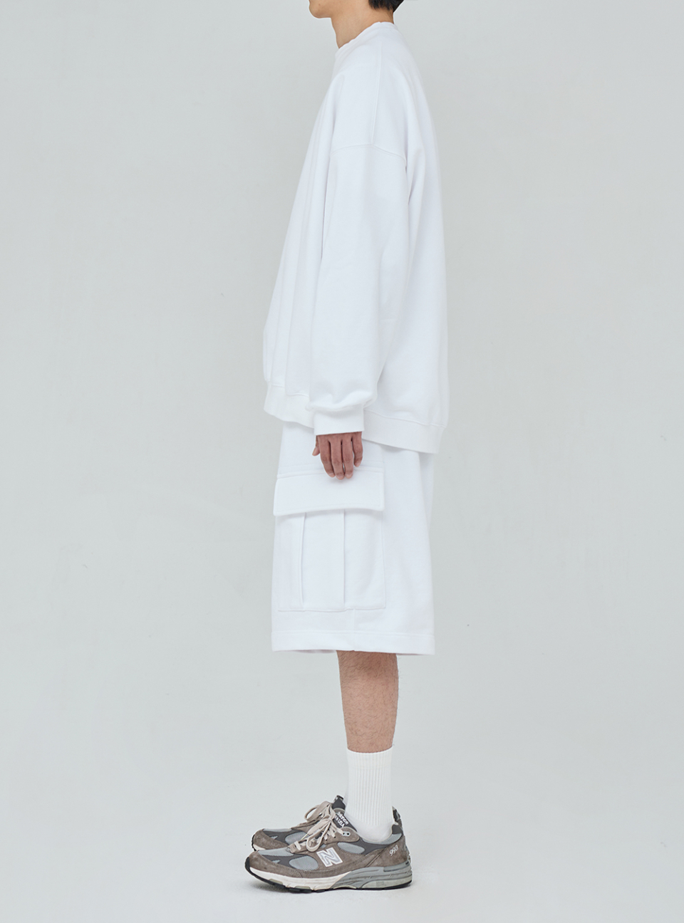 모이프(MOIF) [SS25] OVER MIL SWEAT SHORTS / FRESH CREAM - 사이즈 & 후기 | 무신사