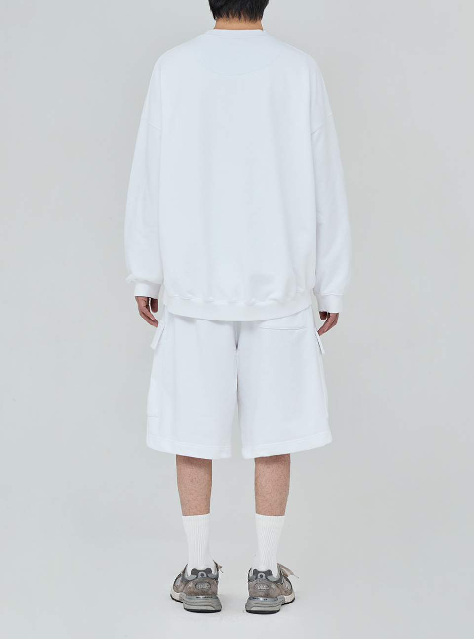 모이프(MOIF) [SS25] OVER MIL SWEAT SHORTS / FRESH CREAM - 사이즈 & 후기 | 무신사