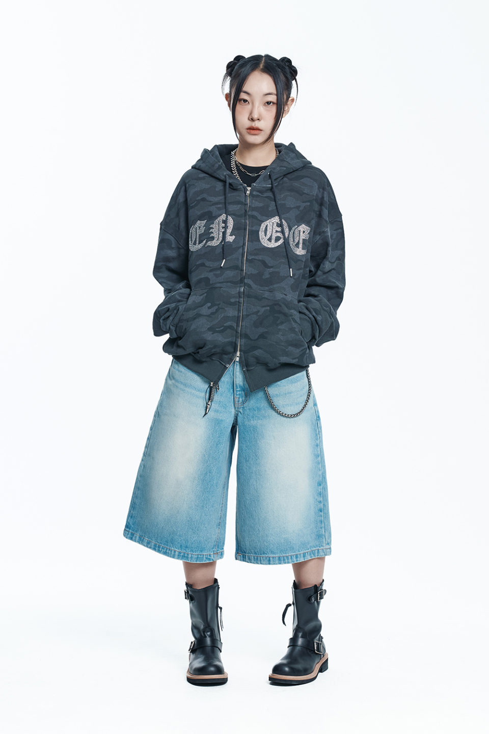 デニム・ジーパン [EASY NO EASY] STAR CROPPED DENIM BERMUDA SHORTS MUSINSA | EASY NO EASY Star 8-part denim bermuda pants - black