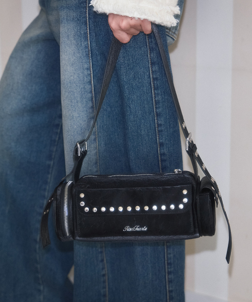 Multi pocket studded shoulder bag <<<protect0>>>