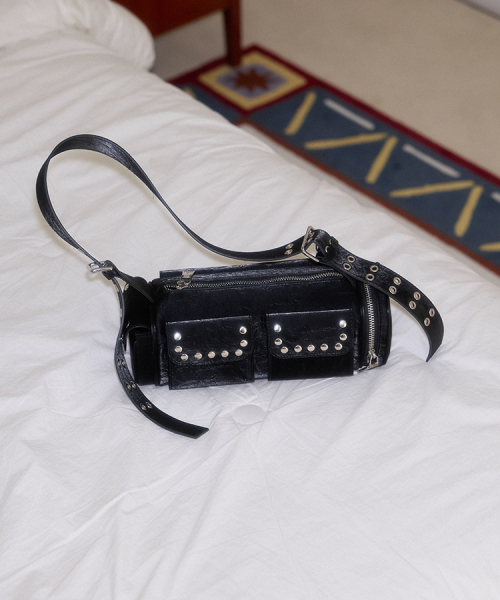 Multi pocket studded shoulder bag <<<protect0>>>