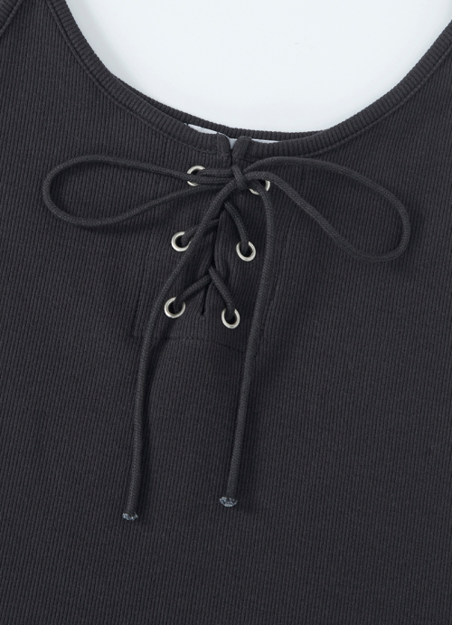 EYELET SLEEVELESS / CHARCOAL