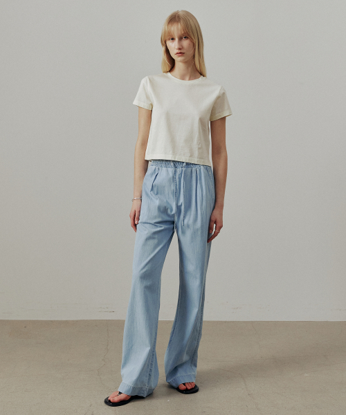 Джинсы Light tuck denim pants_LIGHT BLUE