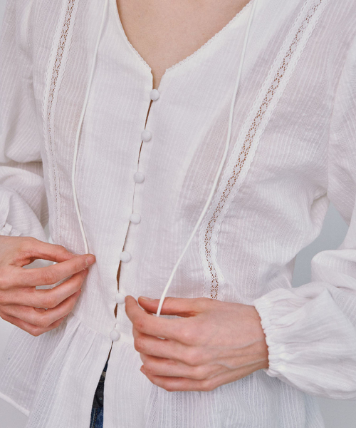 Ruffle Lace Blouse (White)