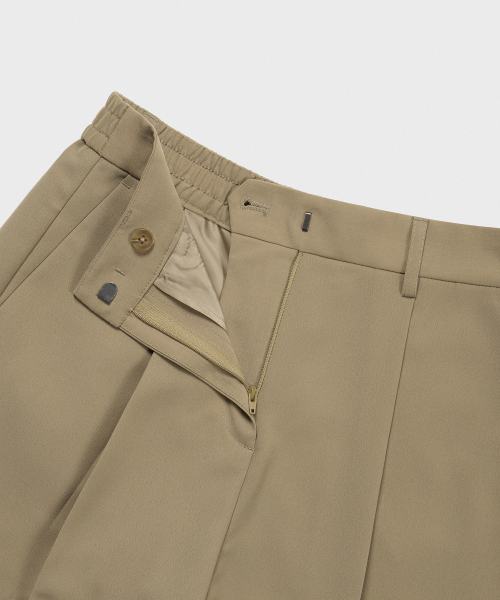 WOMENS LINEN-LIKE ONE TUCK BANDING SHORTS [BEIGE]
