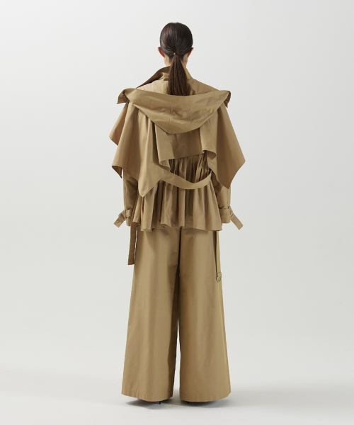 Pleated half coat