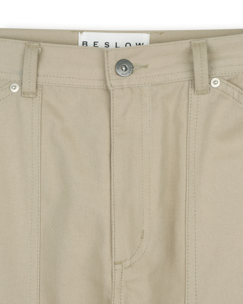 [BESLOW X DERRICK] PAINTER PANTS BEIGE