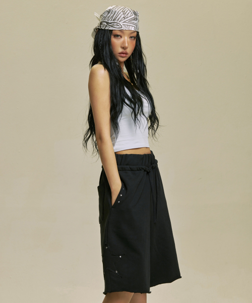 STAR PATCH BERMUDA SWEAT SHORTS_BK