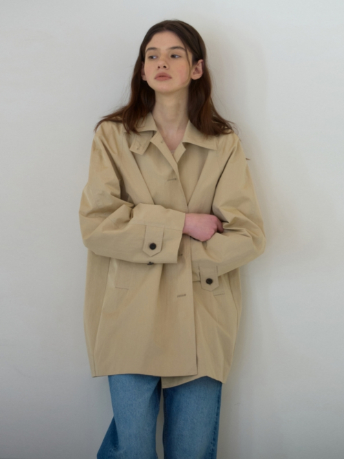 CLASSIC MAC HALF TRENCH COAT SAND BEIGE