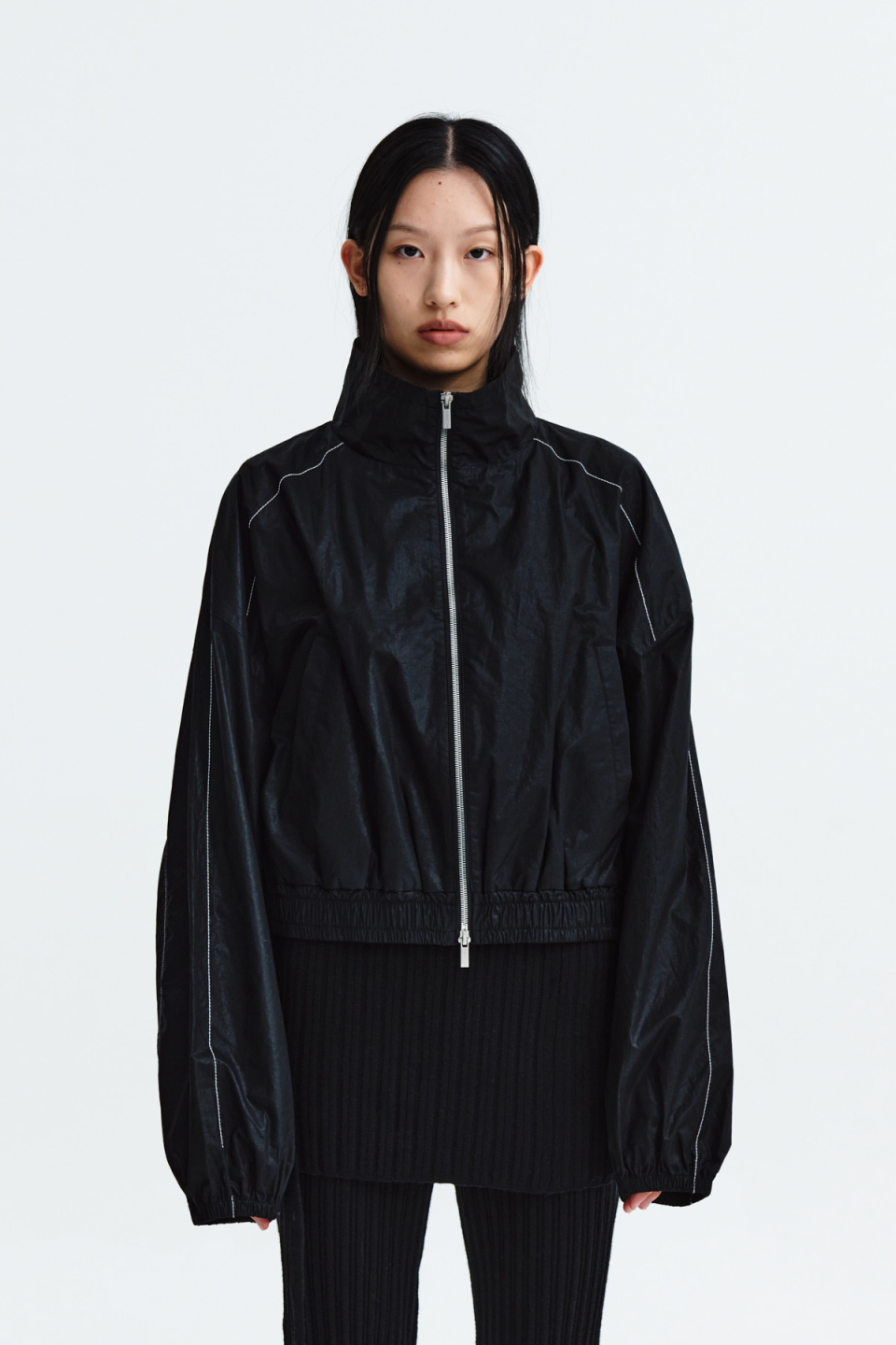 【Matin Kim】 MATIN COATING CROP BLOUSON ★追跡可 MUSINSA公式 | MATIN KIM MATIN COATING CROP BLOUSON IN BLACK