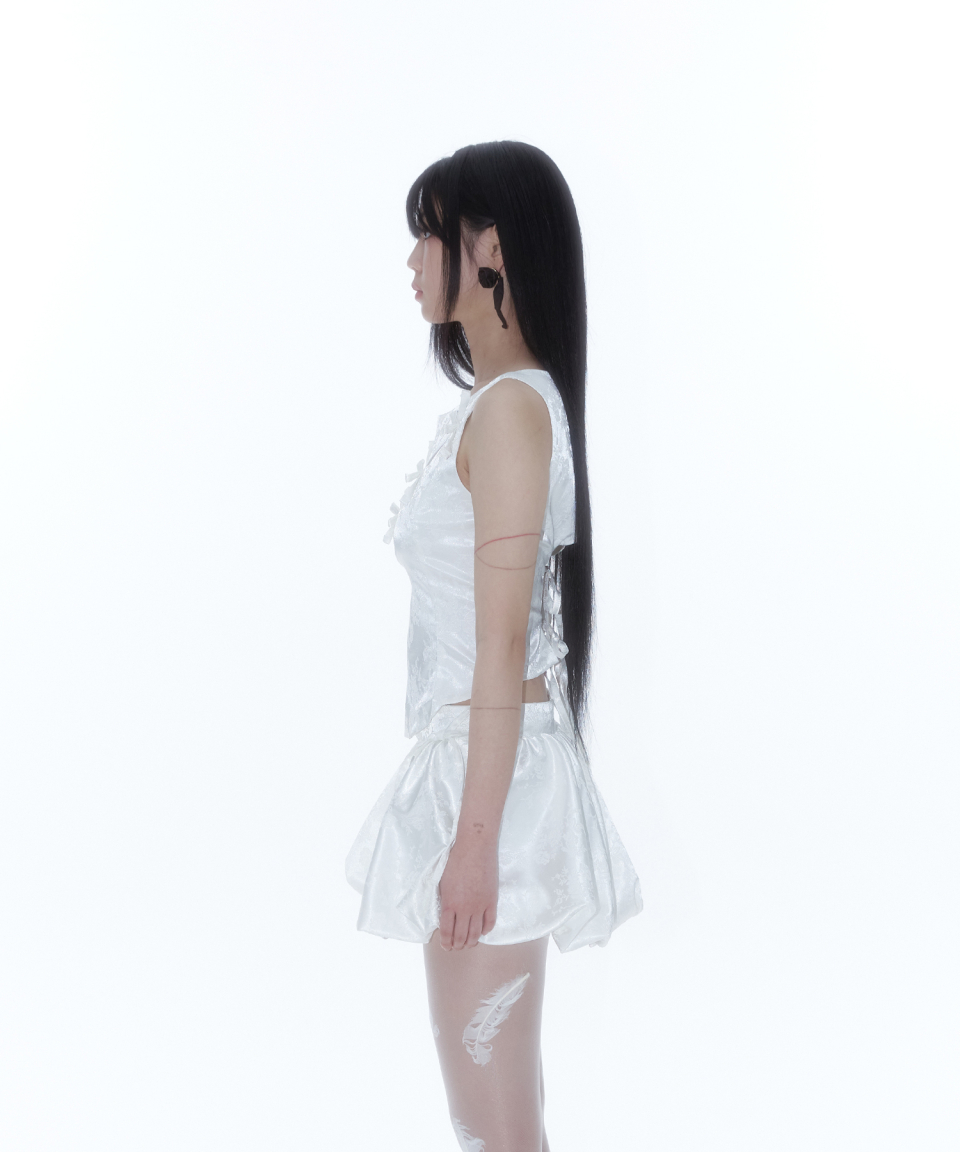 MUSINSA | KASHIKO Ribbon Paneled Sleeveless White