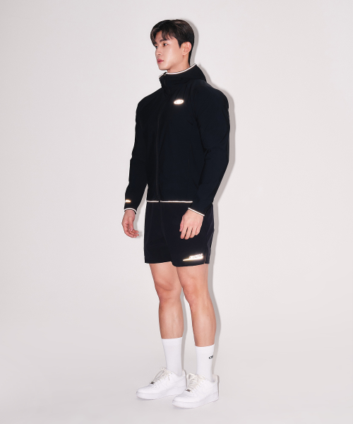 REFLECTIVE OUT BAND RUNNING SHORTS [BLACK]