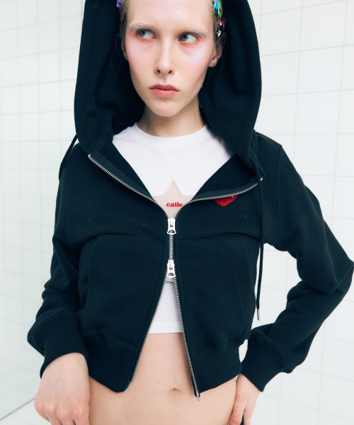 CALIE HEART HOOD ZIP-UP BLACK