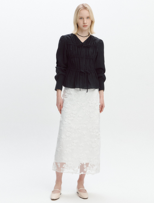 V-neck Strap-decorated Shirring blouse BLACK