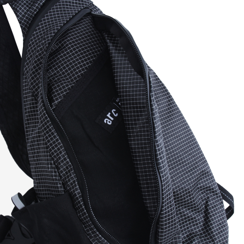 UL Bota Sling Bag 3L – Glacier синий