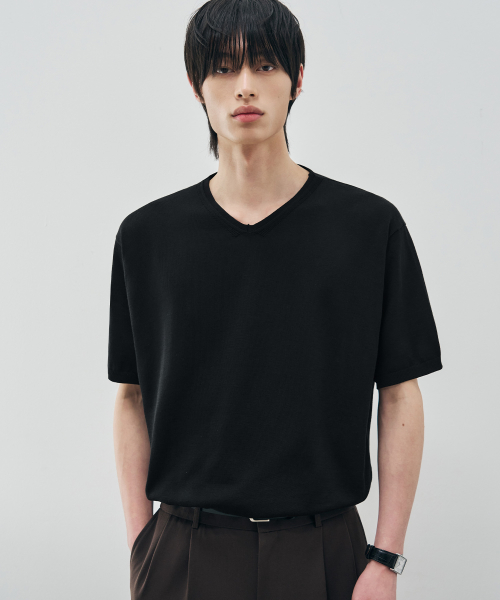 COOLING MODAL HALF V-NECK KNIT [BLACK]