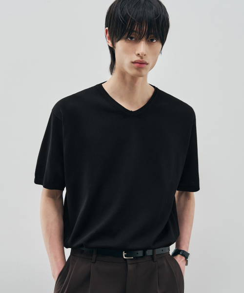 COOLING MODAL HALF V-NECK KNIT [BLACK]