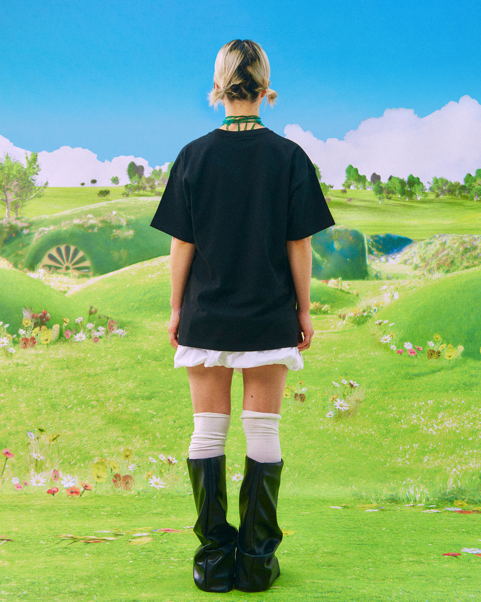 Tシャツ・カットソー LAUGHER Teletubbies Garden Toby T-Shirt Black TE22 Teletubbies Group T-Shirt | Hot Topic