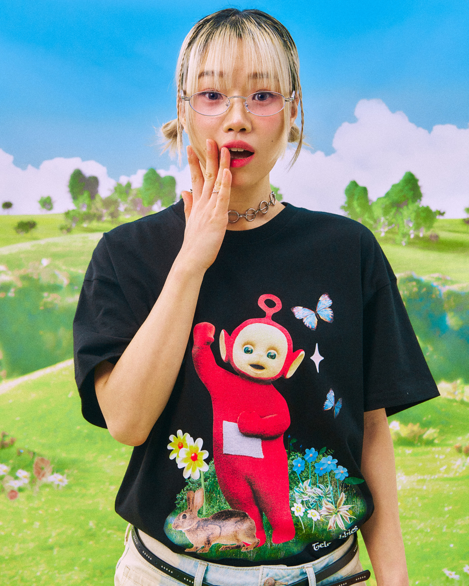 MUSINSA公式 | LAUGHER [Teletubbies] Garden Po T-Shirt - Black