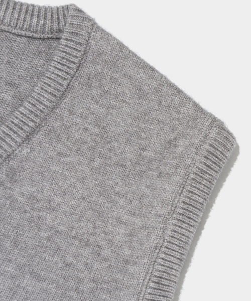 Базовый вязаный жилет с V-вырезом (Grey)