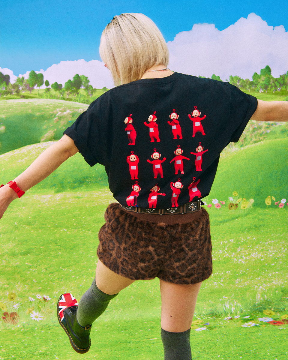 Tシャツ・カットソー LAUGHER Teletubbies Motion Nana T-Shirt Black TE32 MUSINSA公式 | LAUGHER [Teletubbies] Motion Po T-shirt - Black