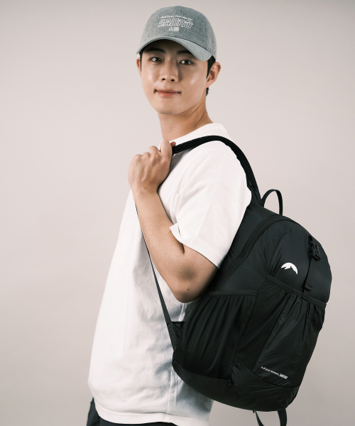 Легкий складной рюкзак COMPACT 20L для хайкинга