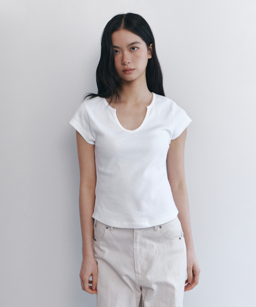 C 90S LINE V-NECK HALF-SLEEVE T-SHIRT_WHITE