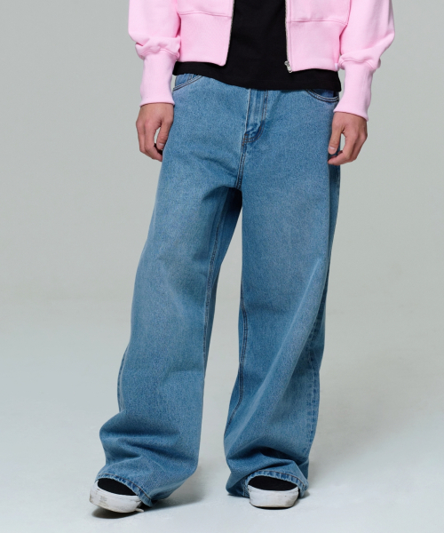 MEN ERA WIDE FIT DENIM PANTS - LIGHT BLUE
