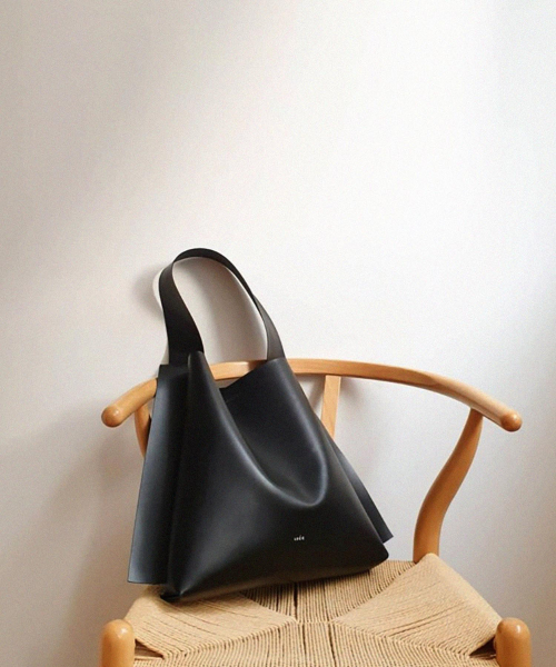 ARC BIG BUCKET - 2 COLORS