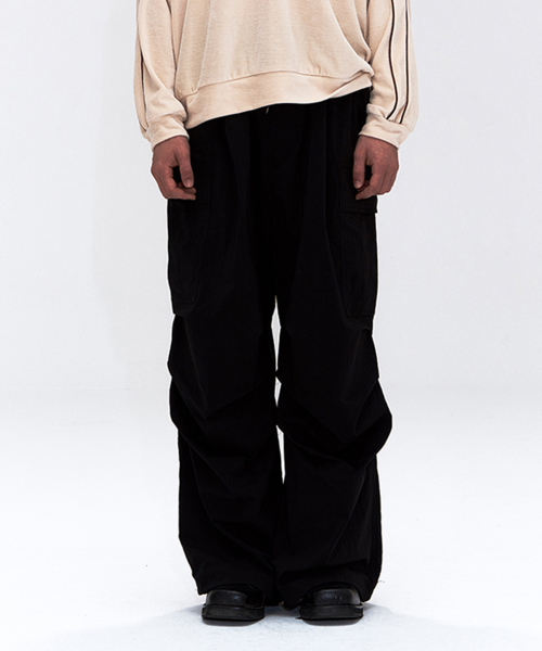 [UN] Lightweight Nylon Carpenter Pants Black