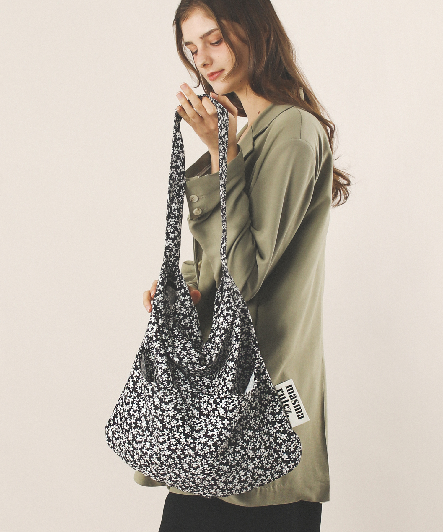 Rabbit eco bag_White flower