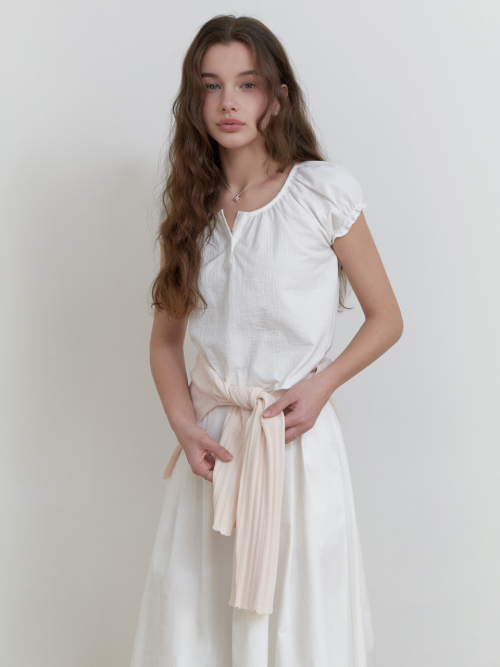 Over-creamed blouse (ivory)