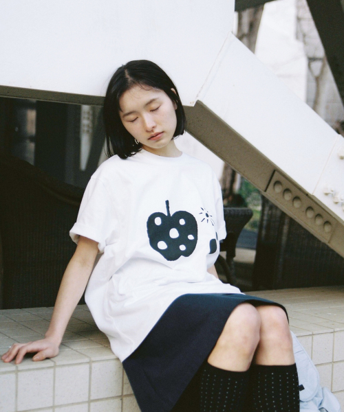 APPLE DOT OVERFIT T-SHIRT, IVORY