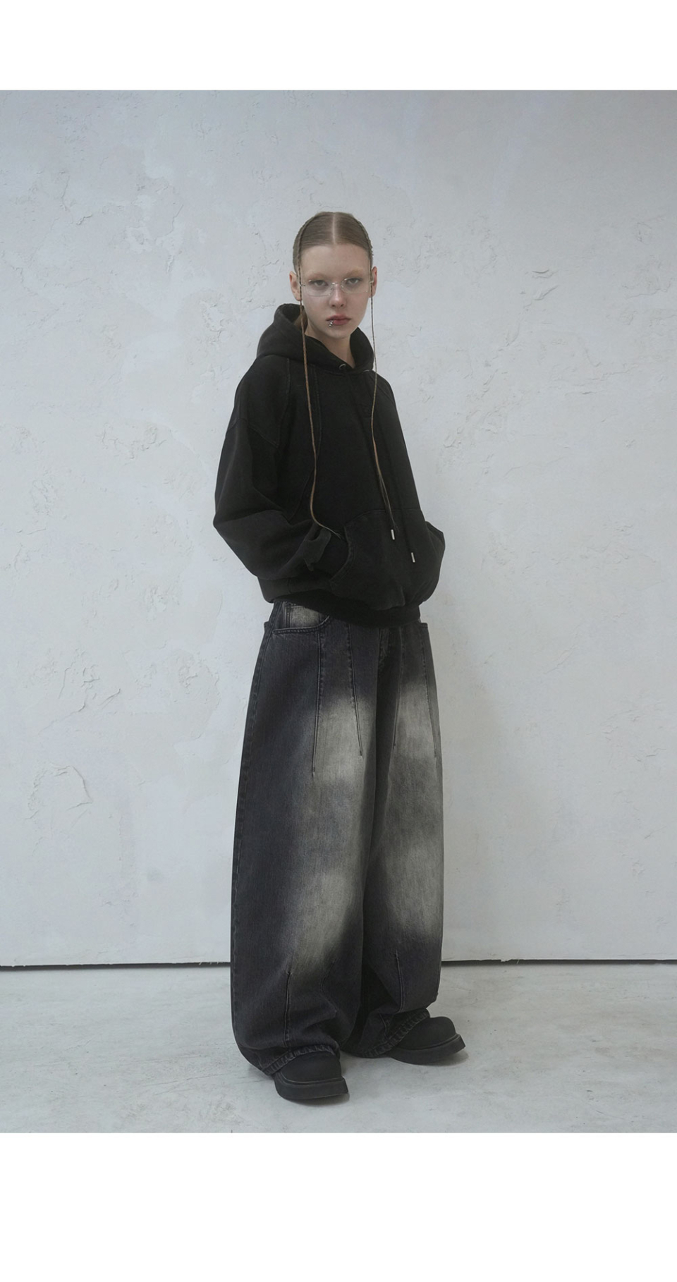 MUSINSA | AVANDRESS Super Wide Dart Denim Pants BLUE