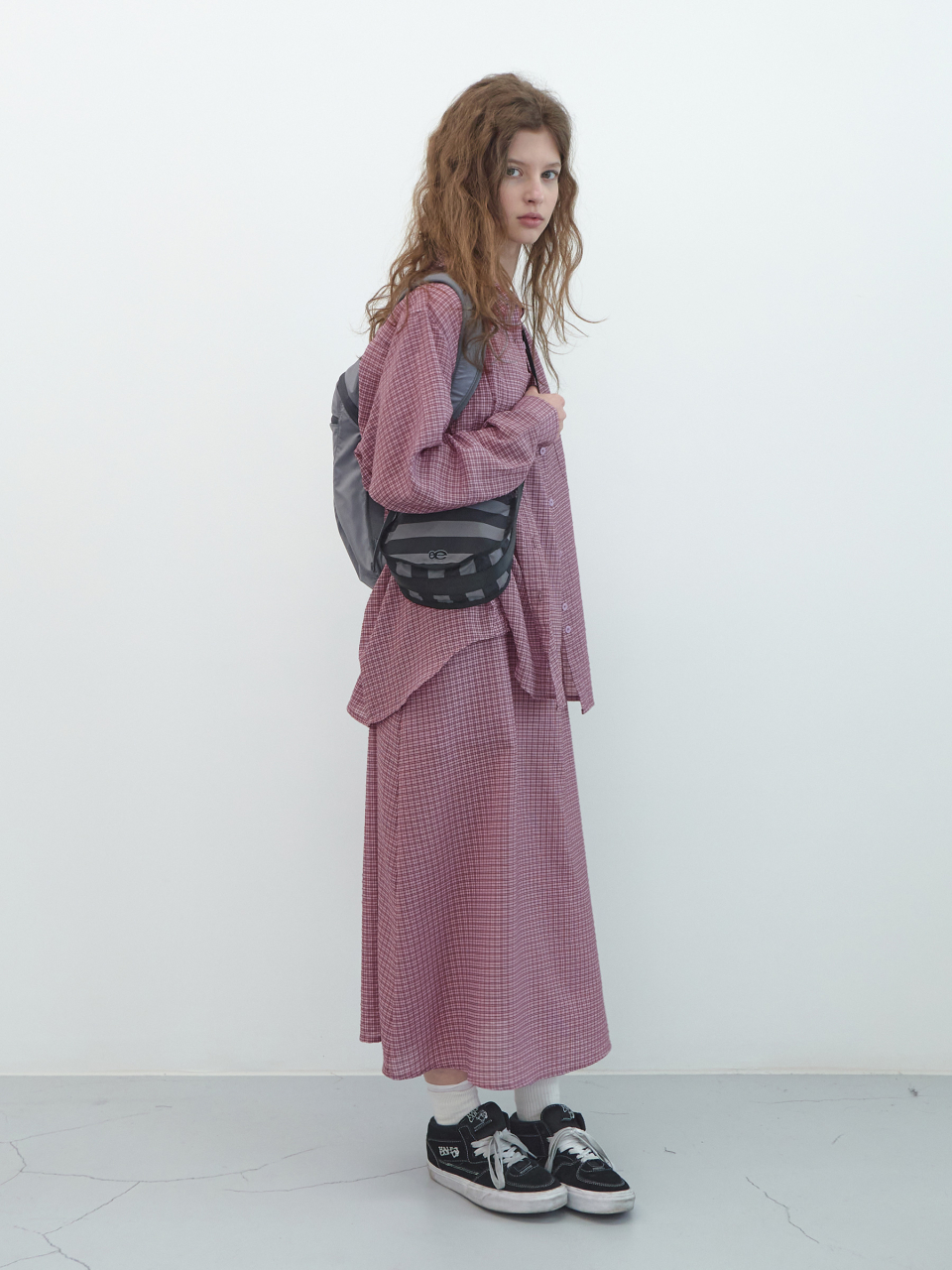 MUSINSA | ENZO BLUES Striped Crossbody Bag (Black)