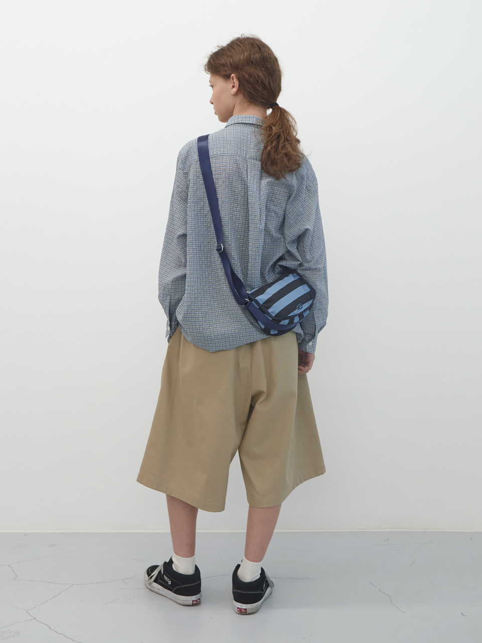 MUSINSA | ENZO BLUES Striped Crossbody Bag (Blue)