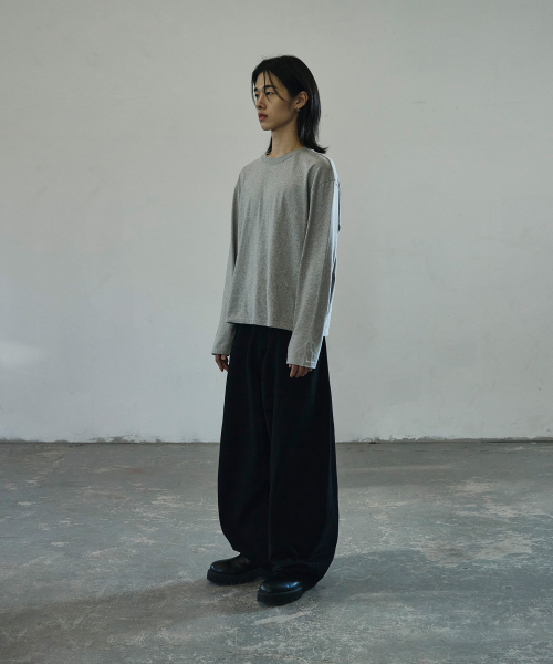 Wide Curved Dart Cotton Pants [Black] thumbnail 6