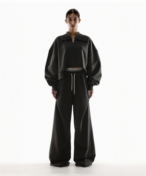 SIX COLON NINETEEN UNBALANCE RAW EDGE CROP SWEATSHIRTS - PIGMENT BLACK