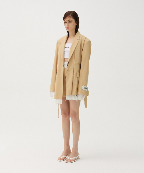 Detachable collar tuck jacket