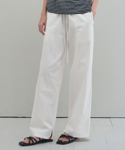SUMMER TWO-TUCK WIDE SLACKS [BEIGE]