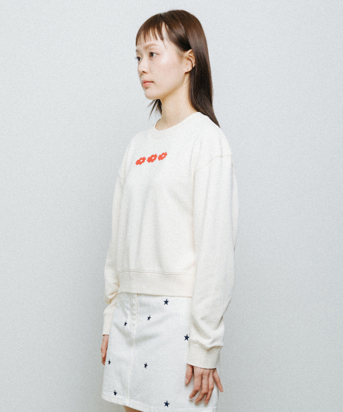 TRIPLETS CROP SWEATSHIRT cream