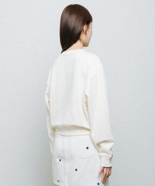 TRIPLETS CROP SWEATSHIRT cream